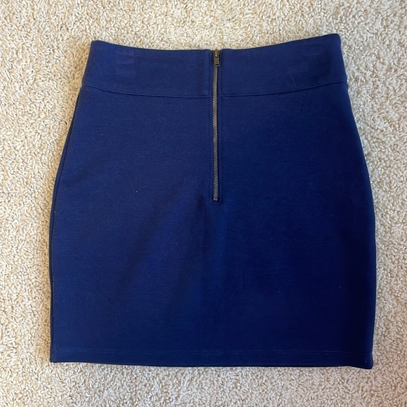 BDG Navy Blue Mini Skirt Size Small - Picture 2 of 3